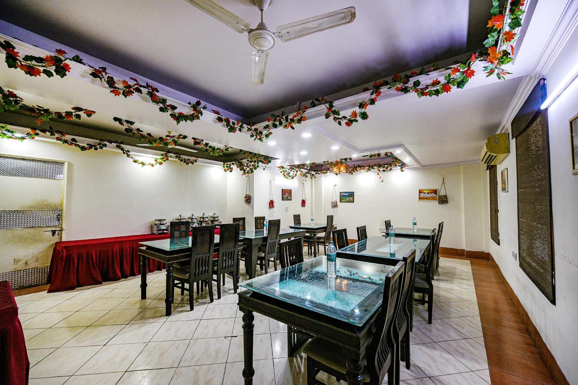 Hotel Fabhotel Swiss International - Nr Patel Nagar Metro New Delhi