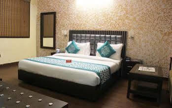 Fabhotel Swiss International - Nr Patel Nagar Metro 3* New Delhi